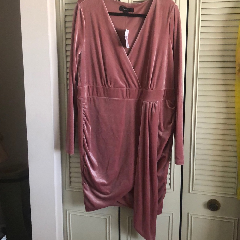 Mauve/Pink Romantic Satin Dress